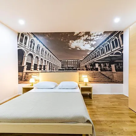 Split City Rooms Exterior photo